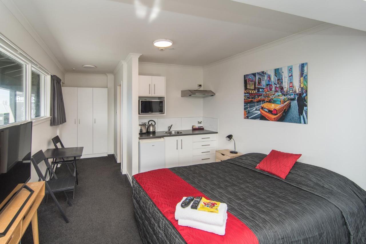 טימארו The Hibernian Studio Apartments - 4 Latter Street מראה חיצוני תמונה